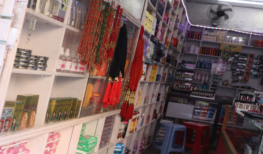 Cosmetic Shop for sale at samakhusi, Kathmandu